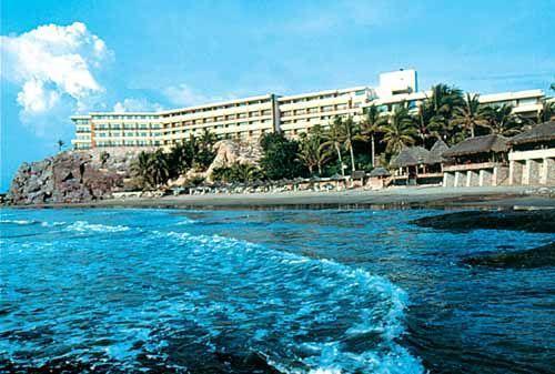Faro Mazatlan Beach Resort Exterior photo